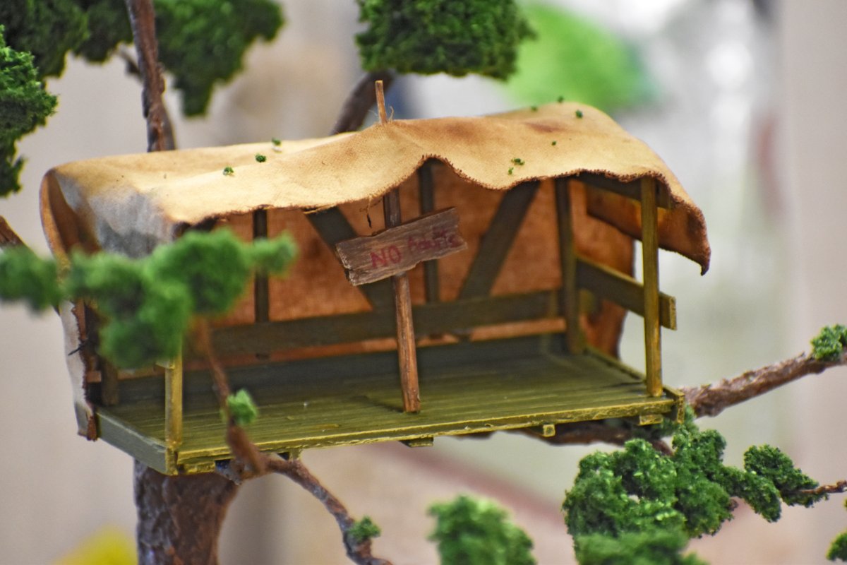 Tree house diorama