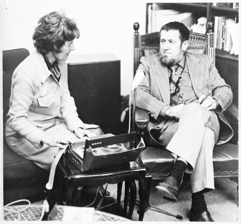 Hazel de Berg interviewing physicist Professor Harry Messel, 1972