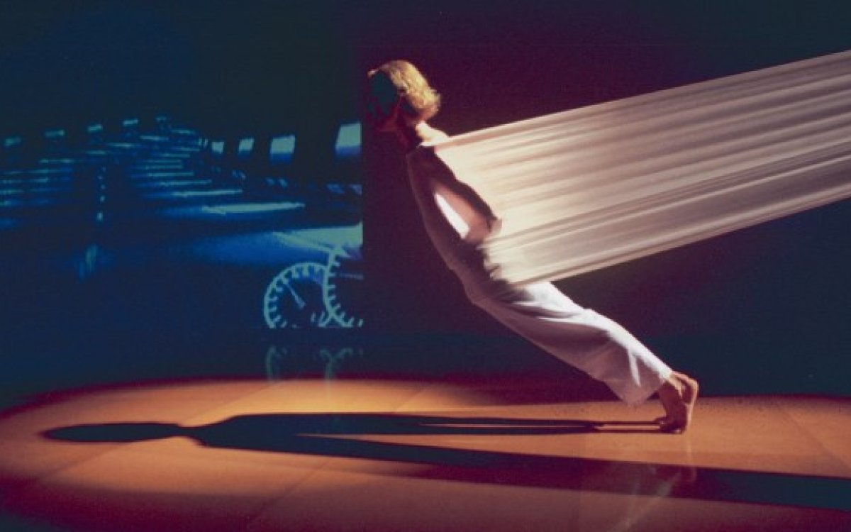 ‘Body in question’ multimedia dance-theatre show by Igneous, performed by James Cunningham - wings, opening image - Rex Cramphorn Studio, University of Sydney, February 1999