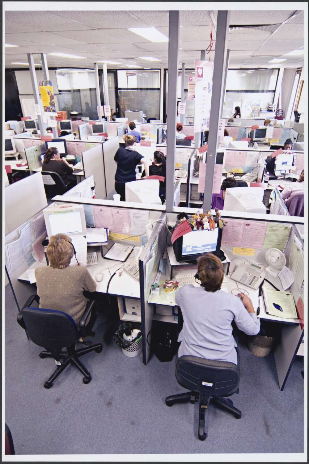 List operators at a call centre